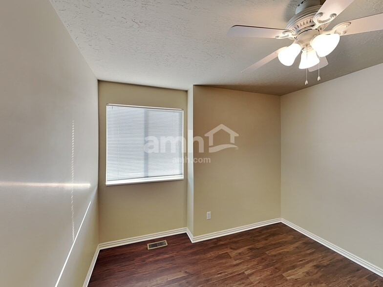 Building Photo - 308 S 1050 E