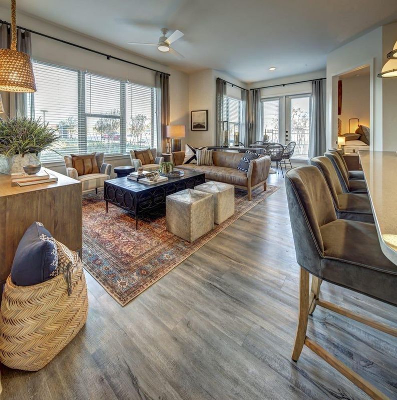 Building Photo - 805 C-Bar Ranch Trl