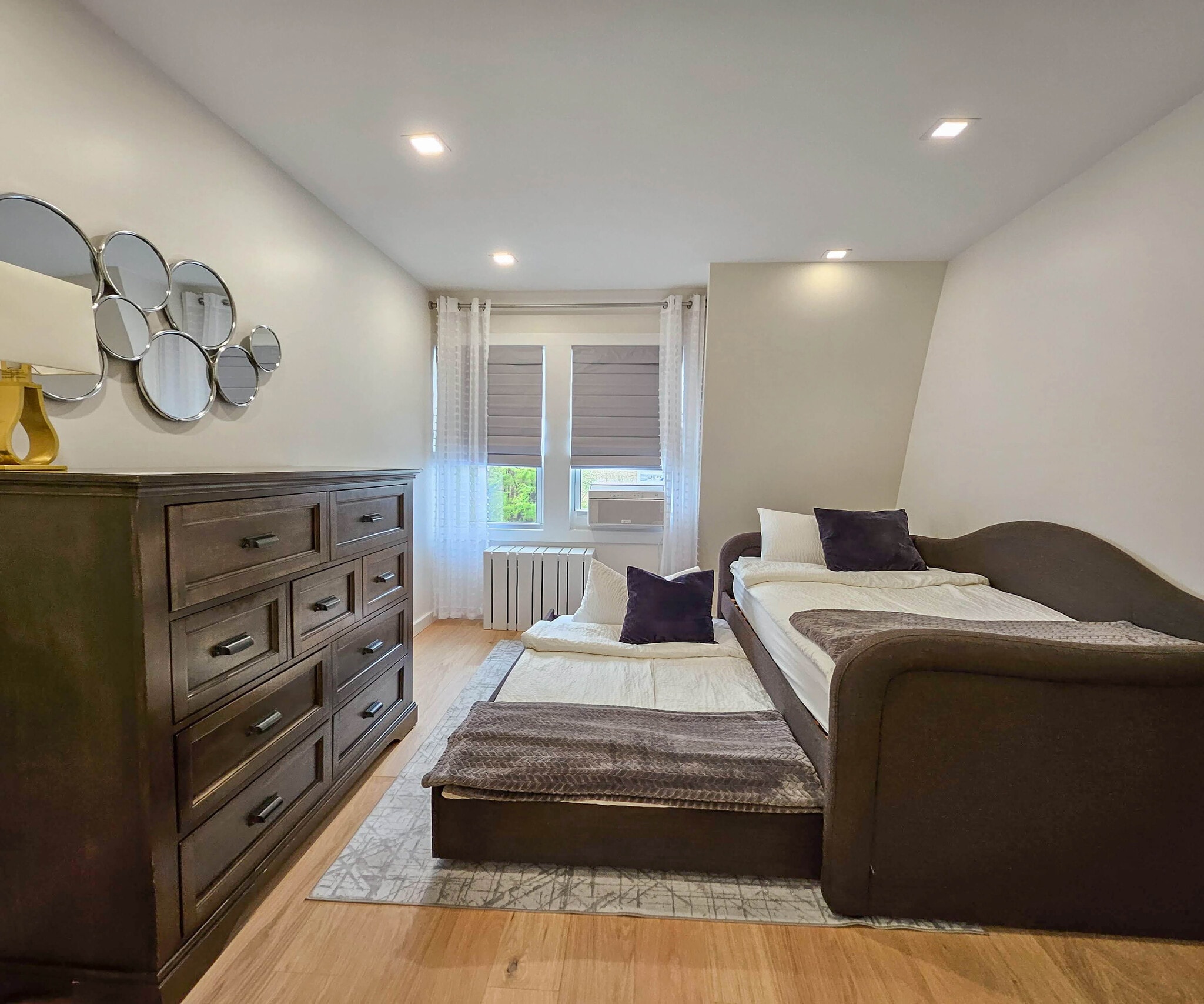 Building Photo - 3239 46th St