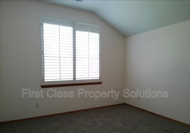 Building Photo - 2208 SW 138th St