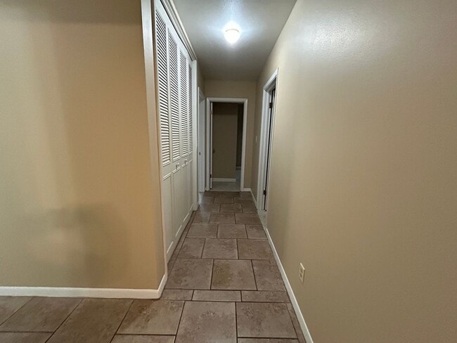Building Photo - 3330 NW 27th Ave