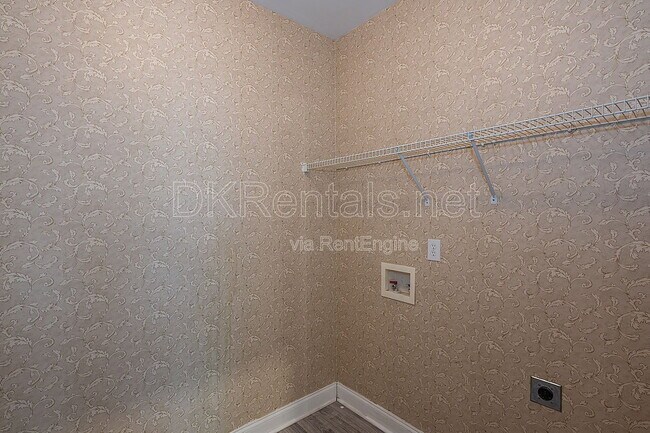 Building Photo - 1540 Hampton Hollow Dr