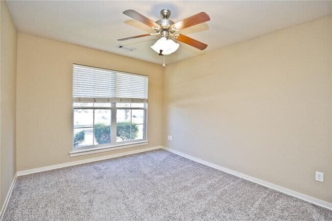 Building Photo - 3761 W Providence Dr