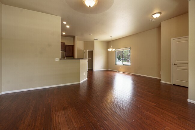 Building Photo - 5604 Saint Patrick View