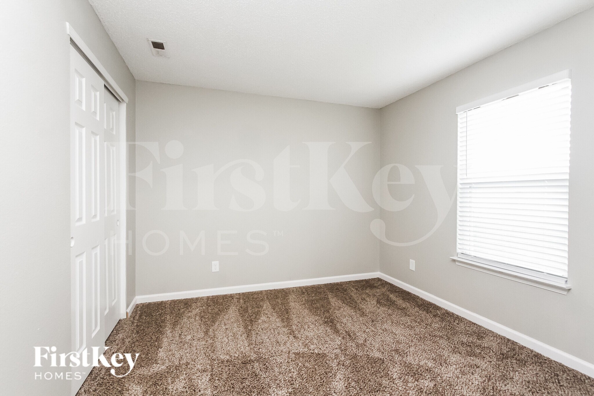Building Photo - 9140 Wandflower Dr