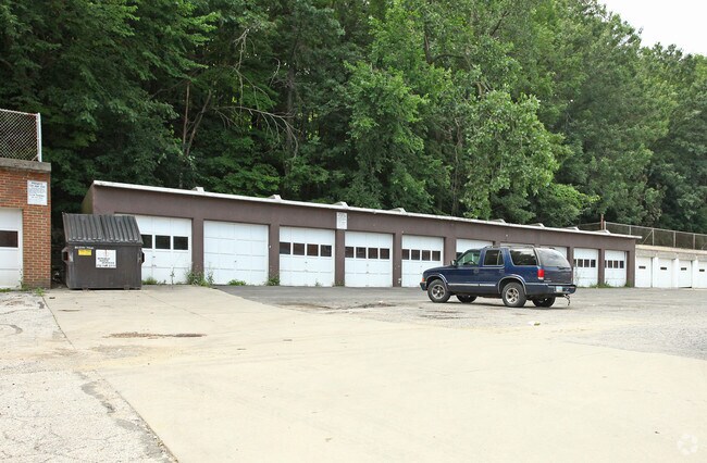 Building Photo - Crestview West