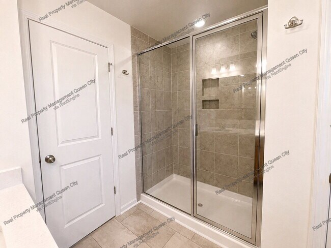 Building Photo - 3105 Lilac Grove Dr
