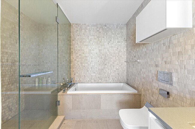 Building Photo - 88 SW 7th St