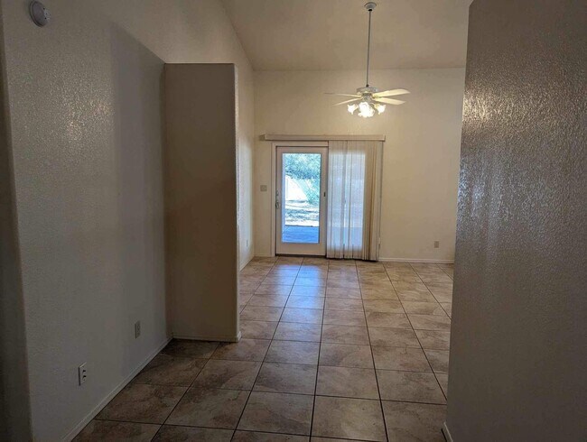 Building Photo - Large 3 bedroom with 3 car garage