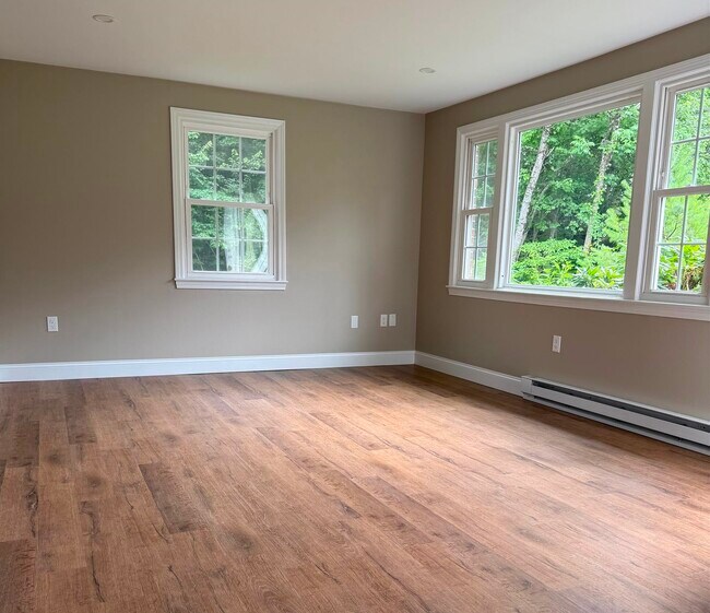 Building Photo - 16 Boulder Dr