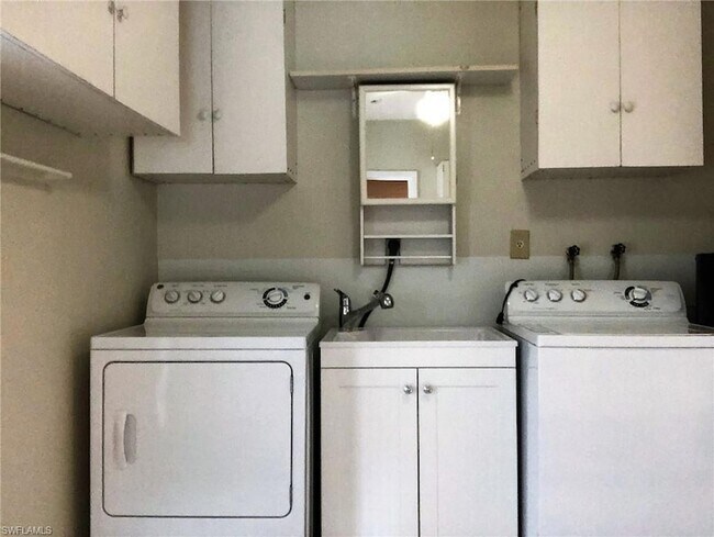 Building Photo - 10328 Windley Key Terrace