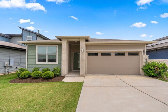 Building Photo - Beautiful 4 bedroom, 2 bathroom home in Pioneer Hill!!!