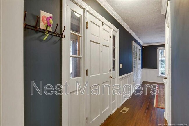 Building Photo - 405 Bannerman Pl