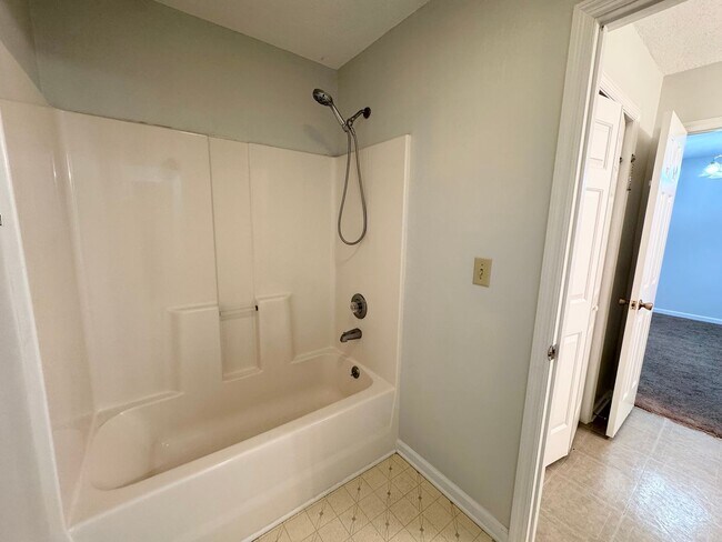 Building Photo - Little River - 2 Bedroom / 2 Bathroom Apartment