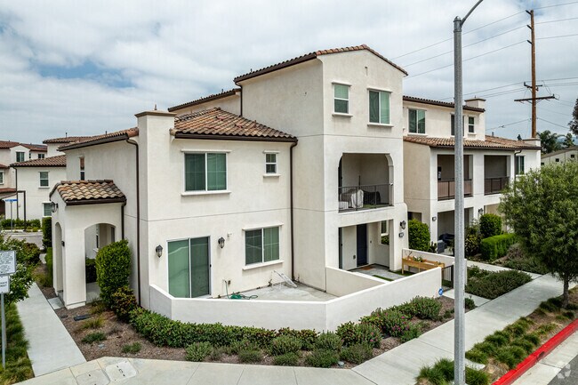 Primary Photo - Candlewood Villas