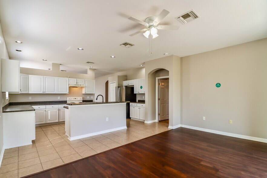 Building Photo - 14219 Holly Hammock Ln