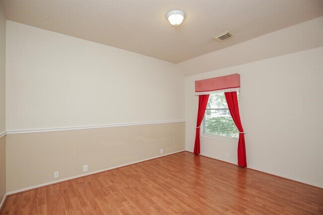 Building Photo - 20502 Pioneer Bend Ct