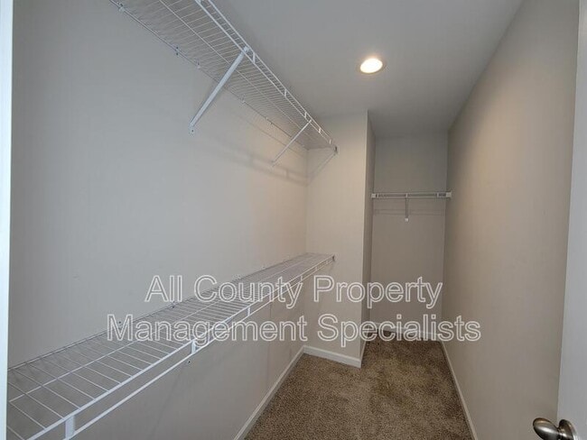 Building Photo - 22 Brazilian Dr