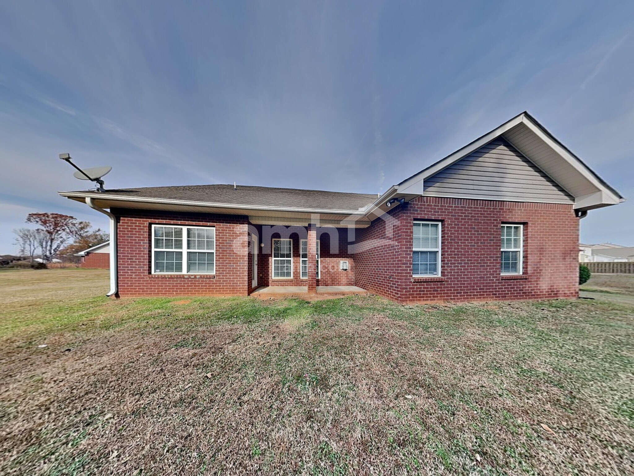 Building Photo - 439 W Rustling Leaves Ln