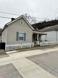 Building Photo - 704 Chinn Ave