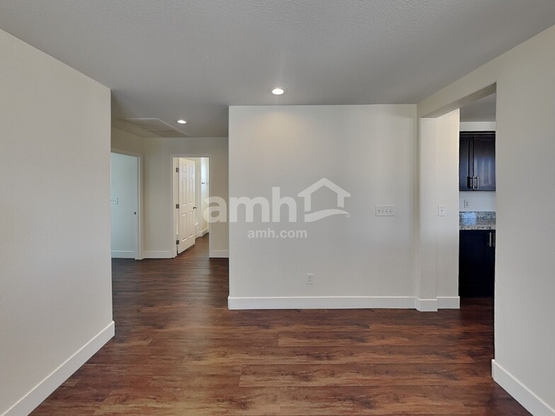 Building Photo - 6594 Grumio Ct