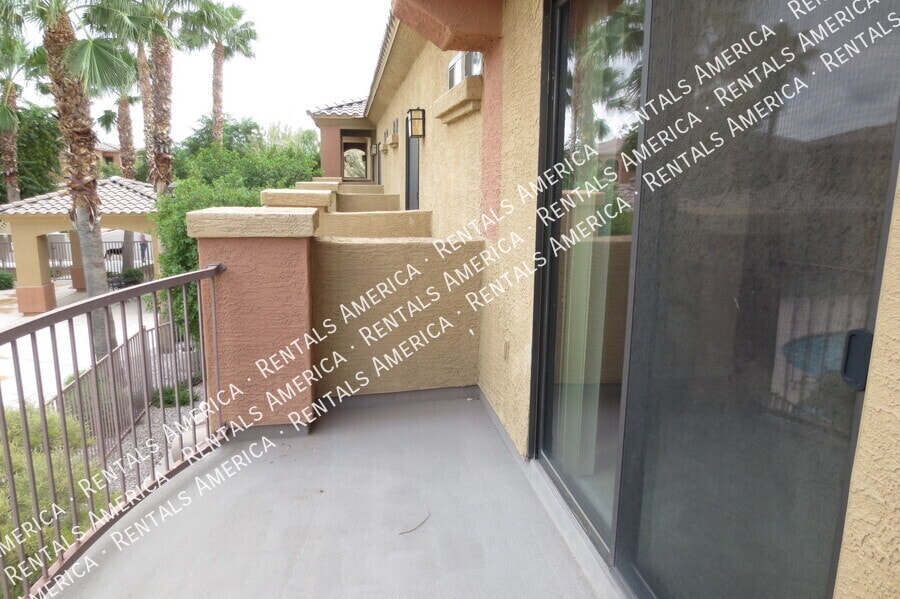 Building Photo - 16245 N 30th Pl