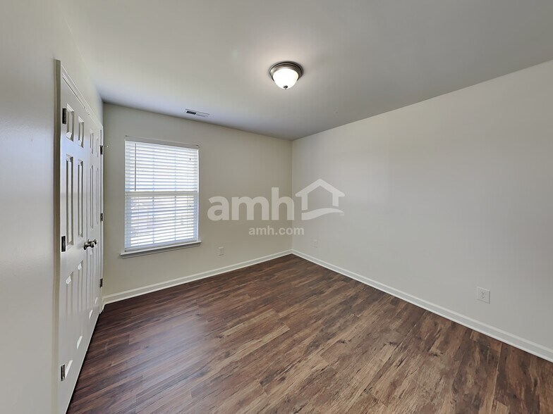 Building Photo - 2948 Clover Rd NW