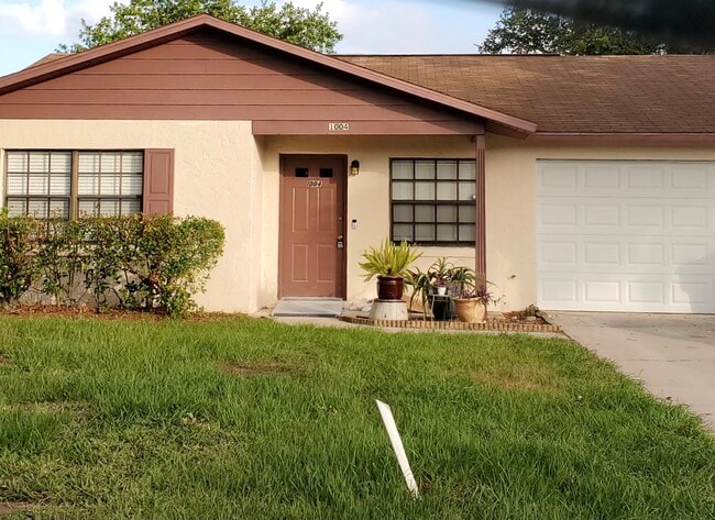 Building Photo - 1004 Egret Ct