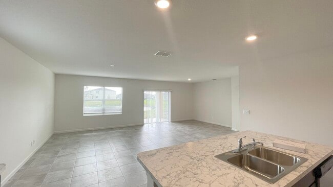 Building Photo - 9617 Potomac Dr