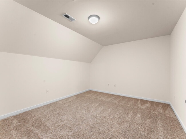 Building Photo - 709 Abbey Village Cir