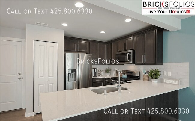 Building Photo - Experience Modern Comfort in Award winning...
