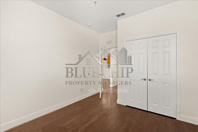 Building Photo - 6402 Cava Alta Dr