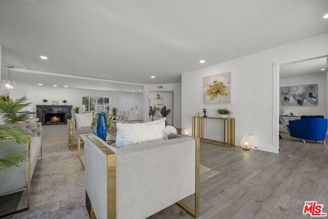 Building Photo - 3453 Green Vista Dr