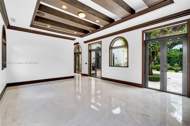 Building Photo - 9801 SW 60th Ct