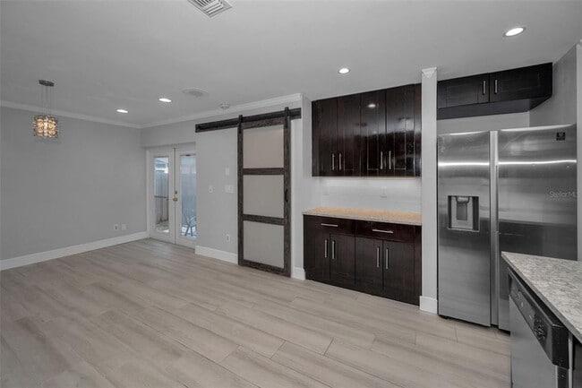 Building Photo - 1502 Cottonwood Terrace