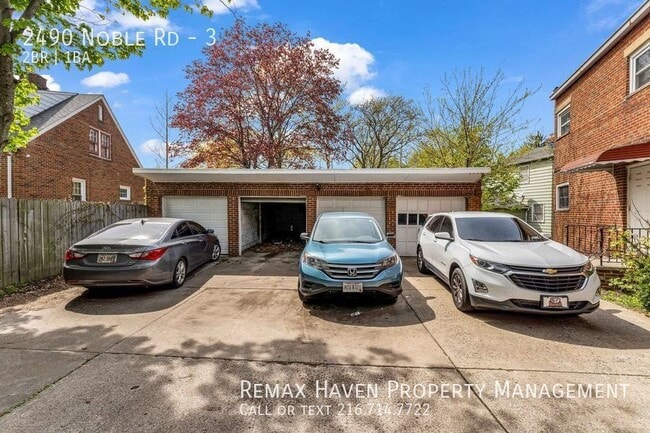 Building Photo - 2490 Noble Rd., Cleveland Hts - Apt #3 - 2...