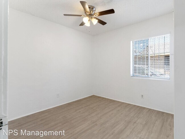 Building Photo - 3 br, 1 bath Apartment - 409 South Harris ...