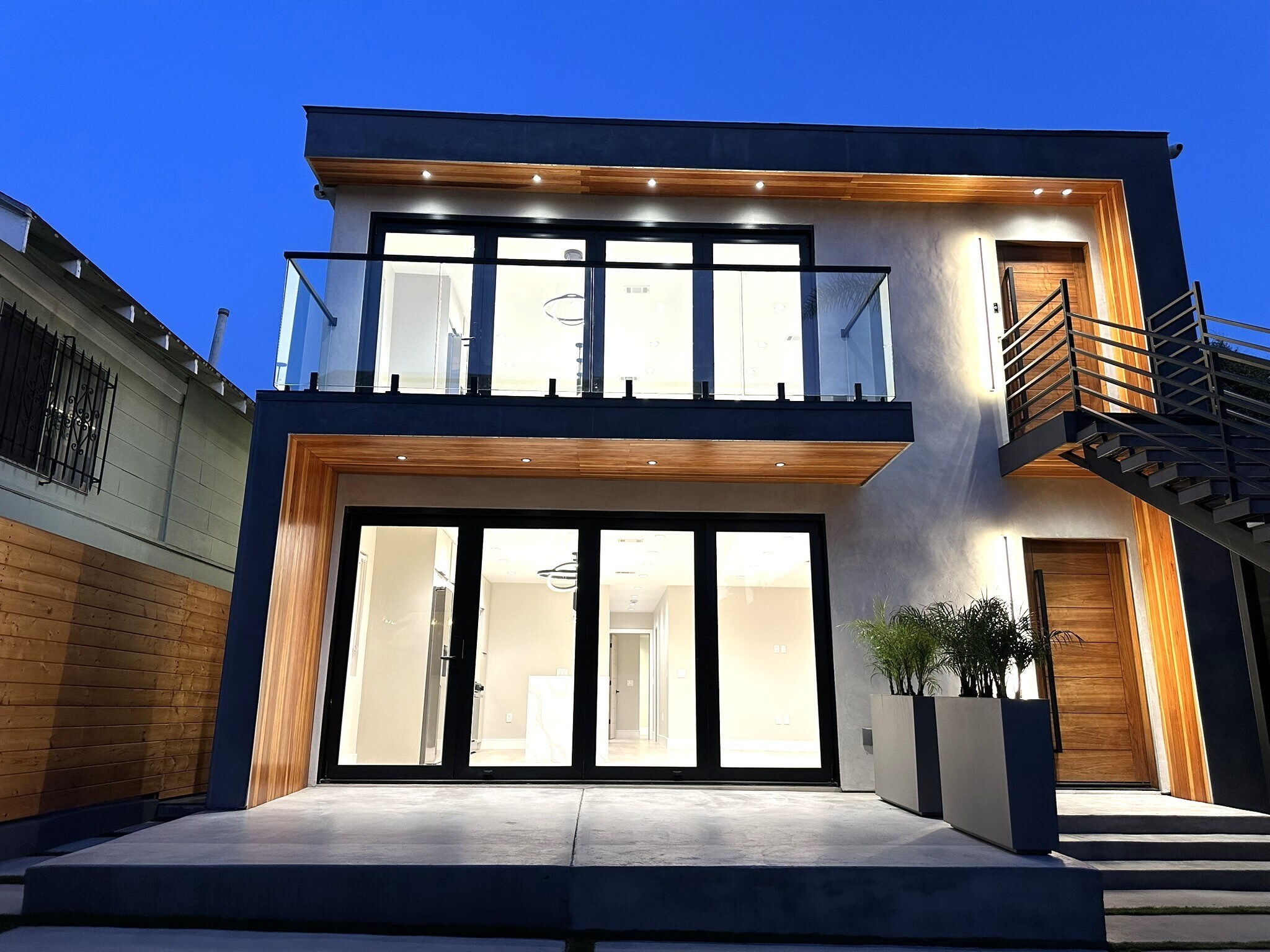 Building Photo - 38 Paloma Ave