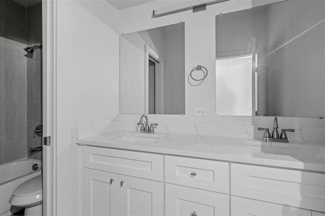 Building Photo - 820 Dubois St