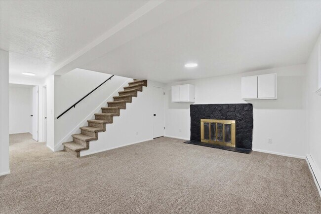 Building Photo - 774 S 1650 E