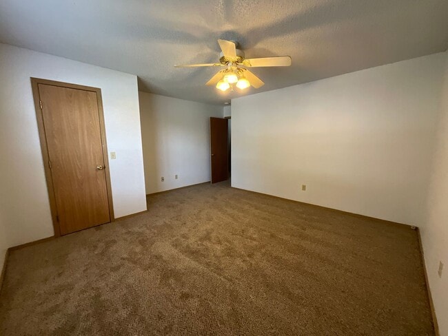 Building Photo - Newly Renovated Duplex Coming Soon – Fresh Updates & Modern Upgrades located in Fayetteville AR! ...