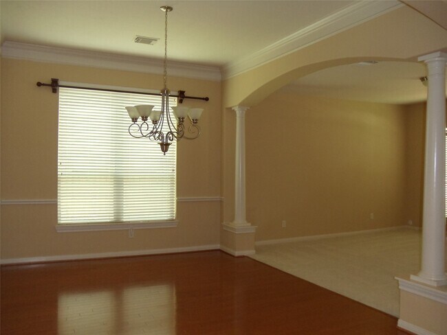 Building Photo - 2510 Cambria Ct