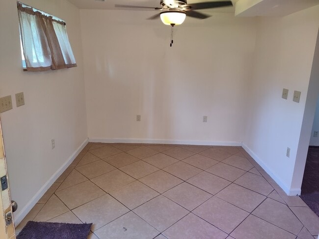 Building Photo - 3156 Lehman Ave