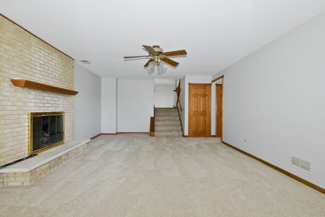 Building Photo - 7745 Woodstock Dr