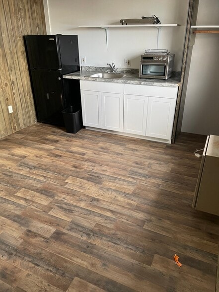 Building Photo - 2-4 P St