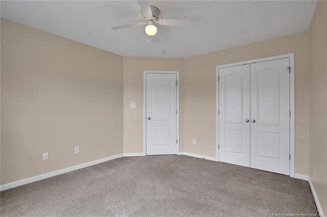 Building Photo - 672 Hogart St