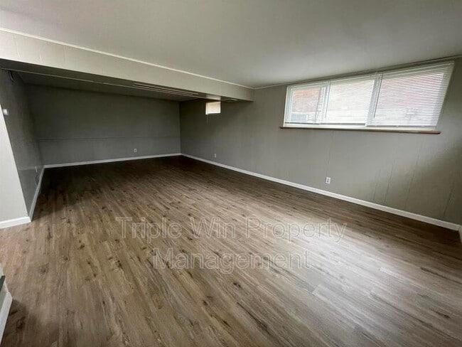 Building Photo - 2022 Northaire Ln