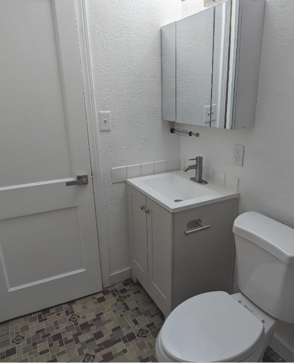 Building Photo - 610 Martin Way