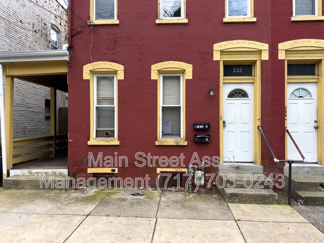 Building Photo - 332 Chestnut St