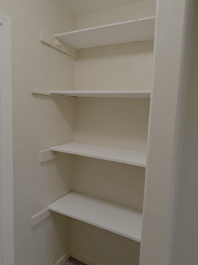 Building Photo - 5542 Gilmore Rd